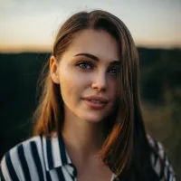 Sélène, Astrologue & Médium